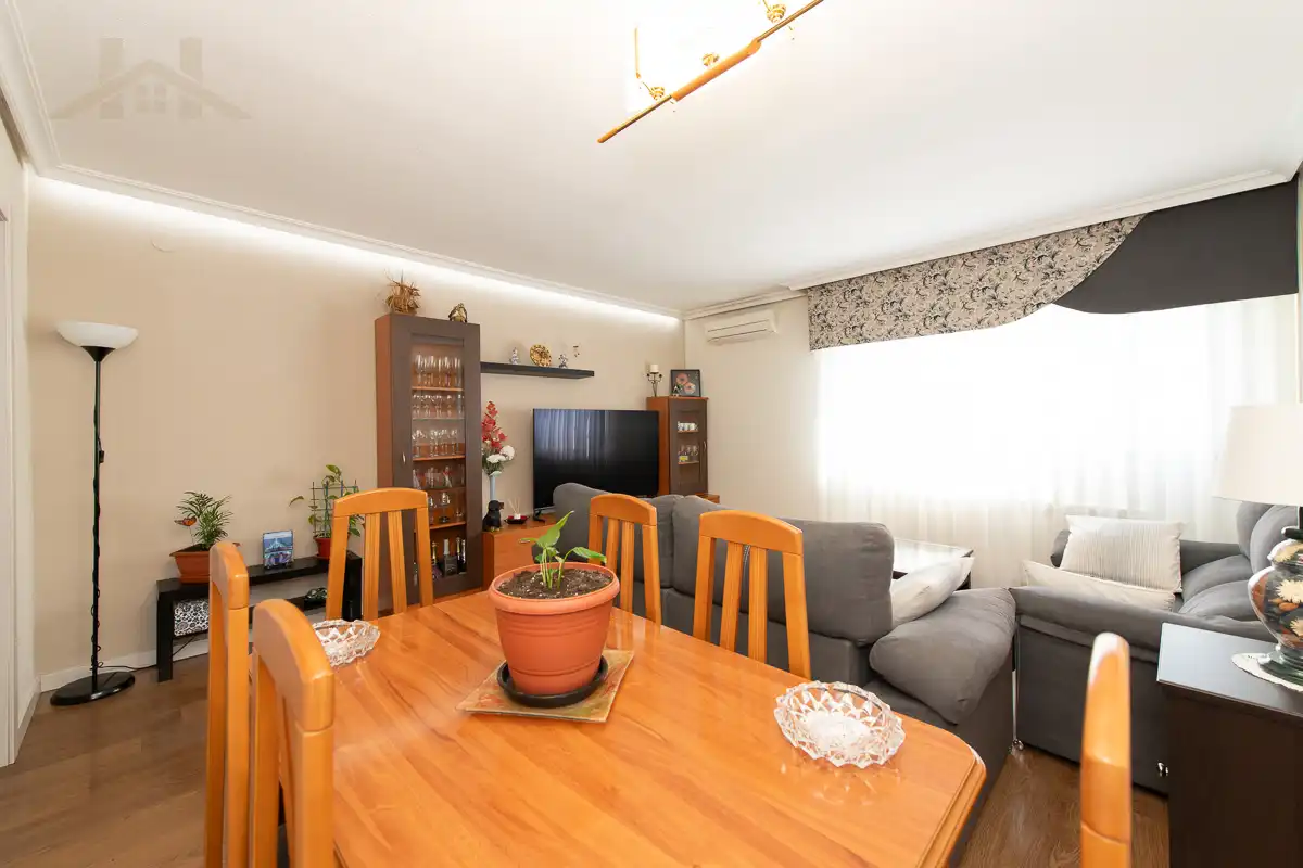 Sala de estar de Piso en venta en San Sebastián de los Reyes con Aire acondicionado y Calefacción