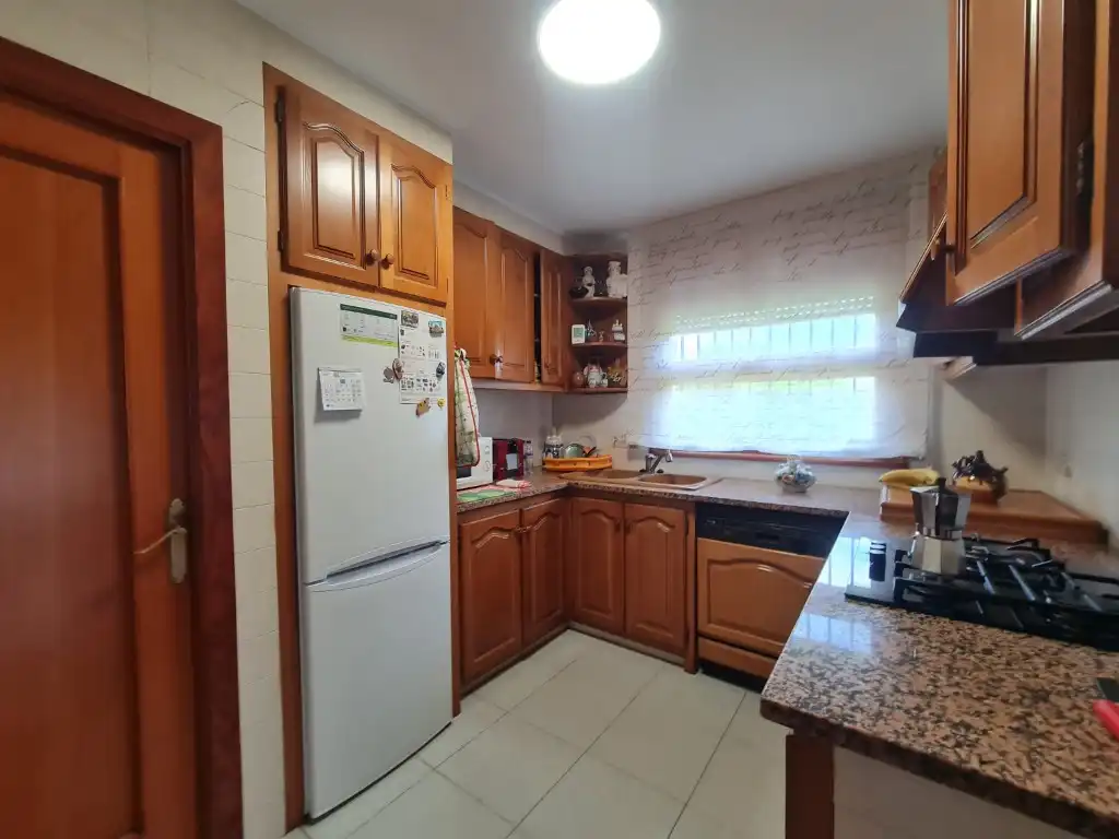 Cocina de Casa o chalet en venta en Girona con Jardín privado y Terraza