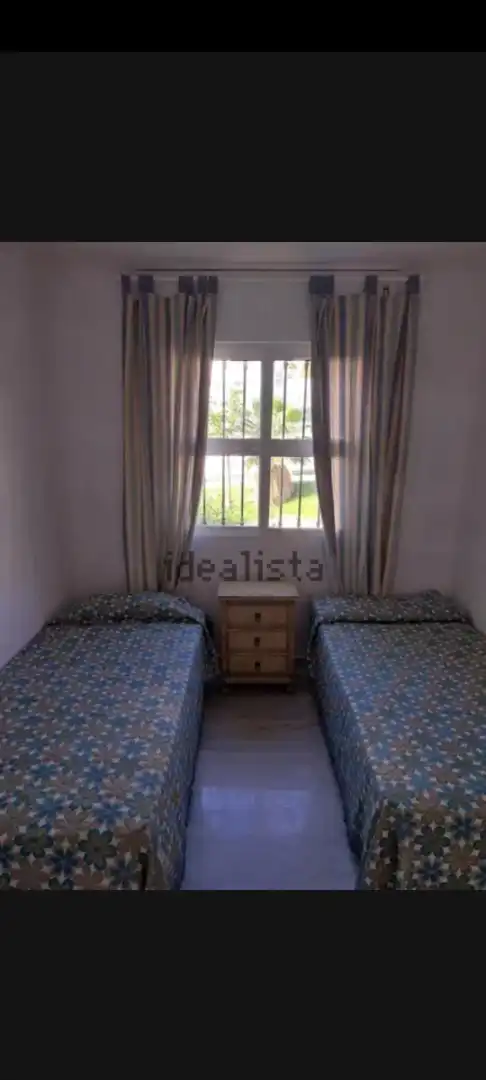 Habitación de Piso de alquiler en Benalmádena con Amueblado