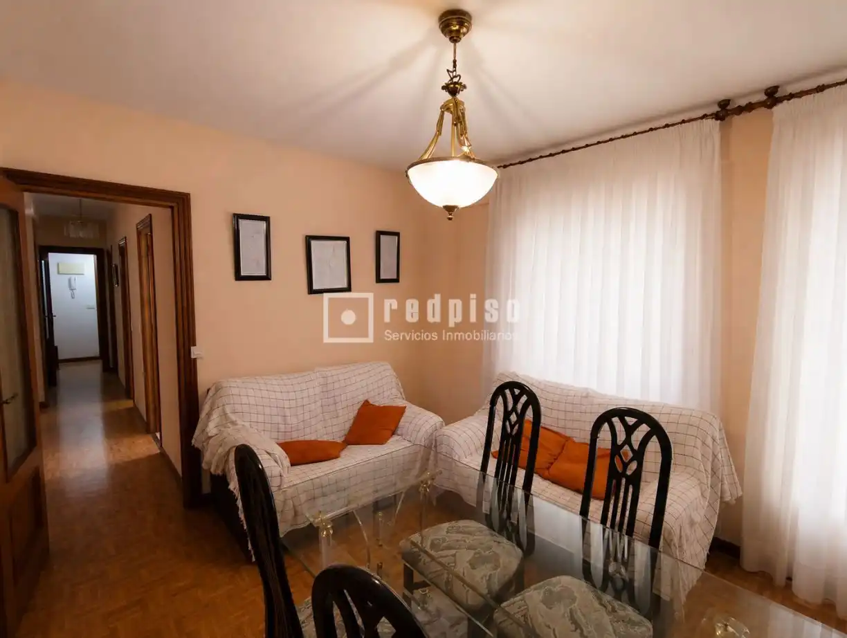 Living room of Flat for sale in Alcalá de Henares  with Heating, Parquet flooring and Terrace