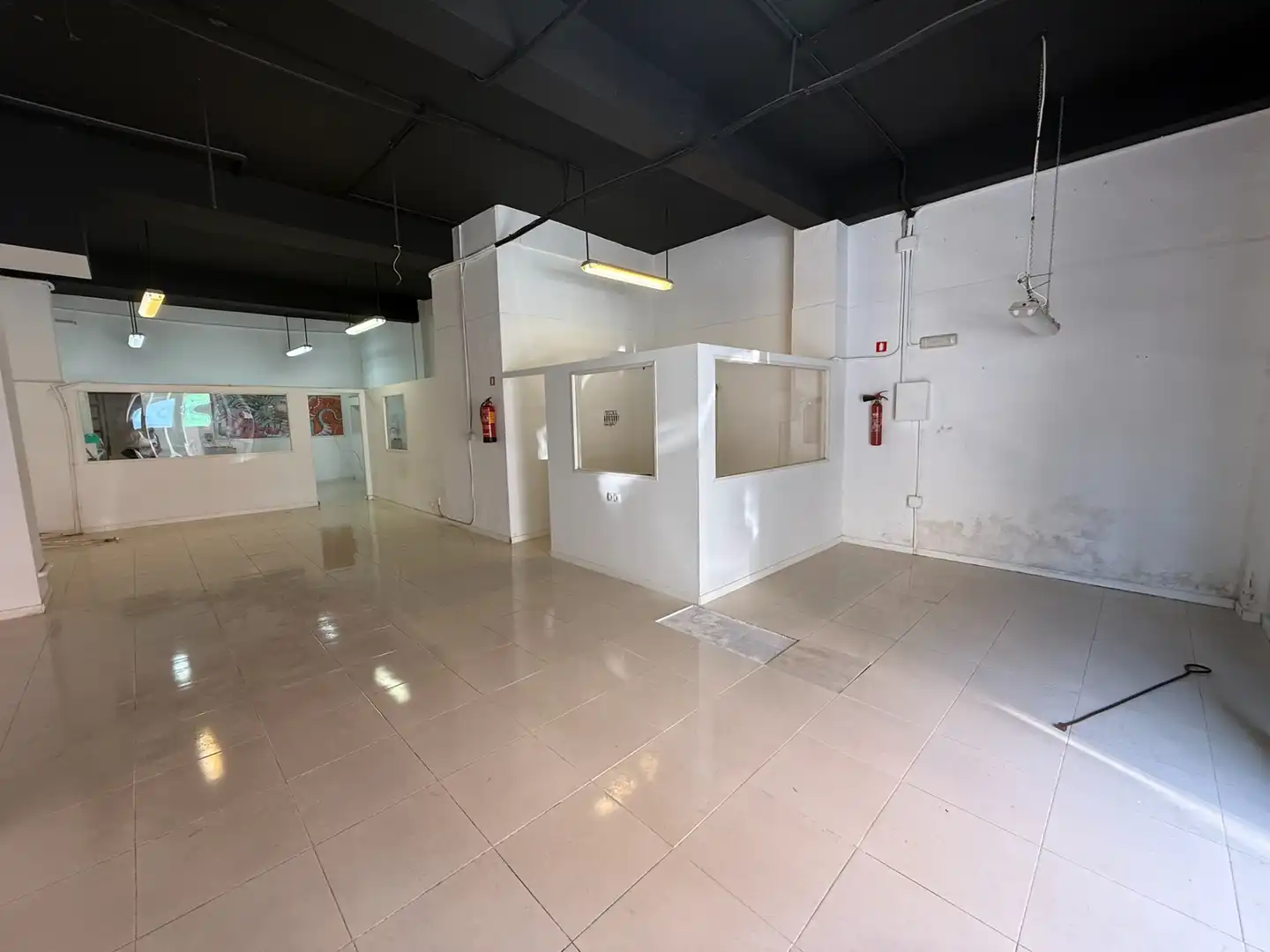 Local de alquiler en Carrer del General Riera, Bons Aires