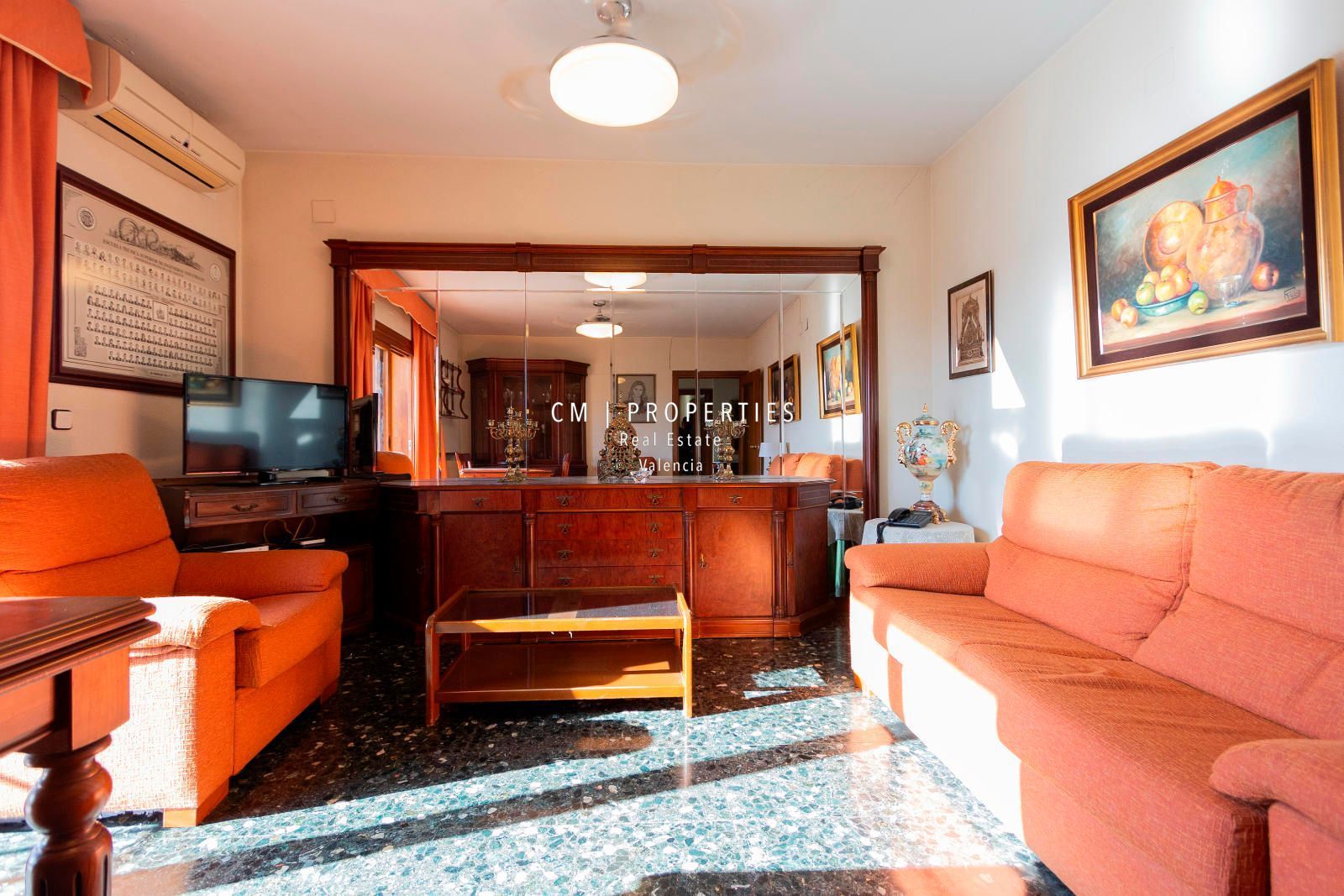 Flat for sale in  Valencia Capital  with Air Conditioner, Heating and Terrace