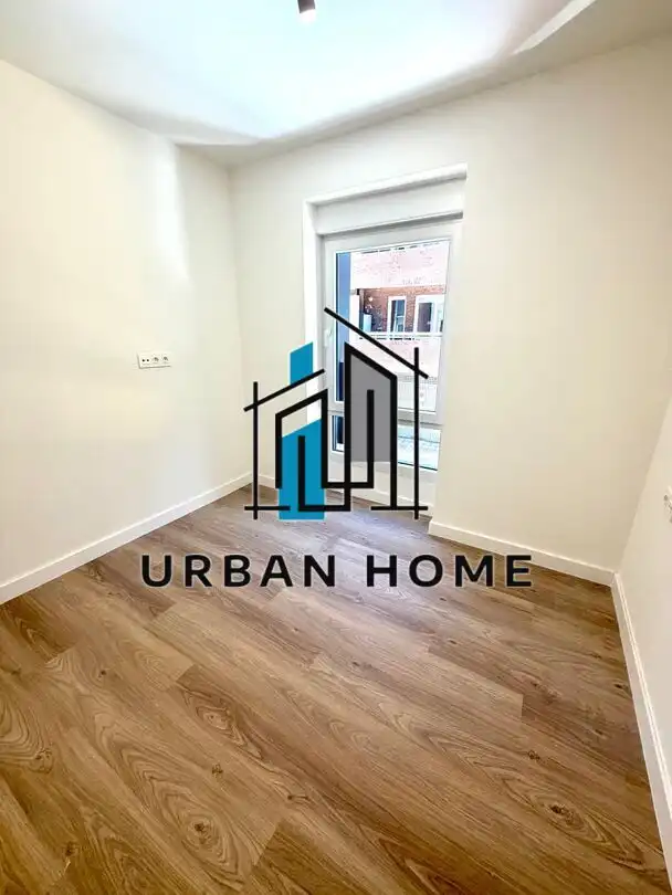 Exterior view of Flat for sale in León Capital   with Heating, Parquet flooring and Storage room