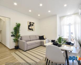 Living room of Flat for sale in  Barcelona Capital