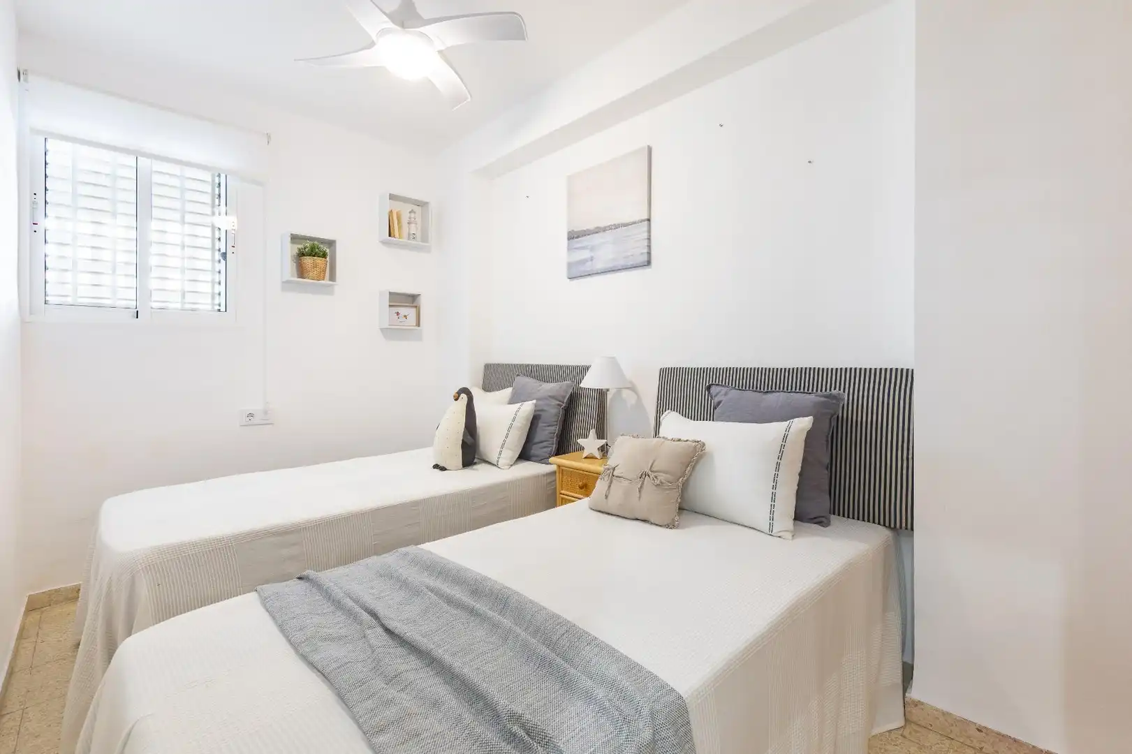 Bedroom of Flat for sale in Pobles del Sud