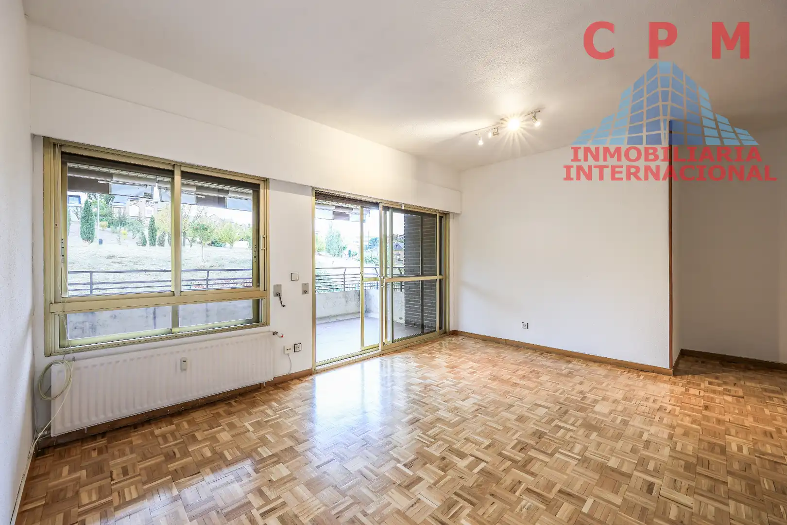 Living room of Flat for rent in Fuencarral - El Pardo