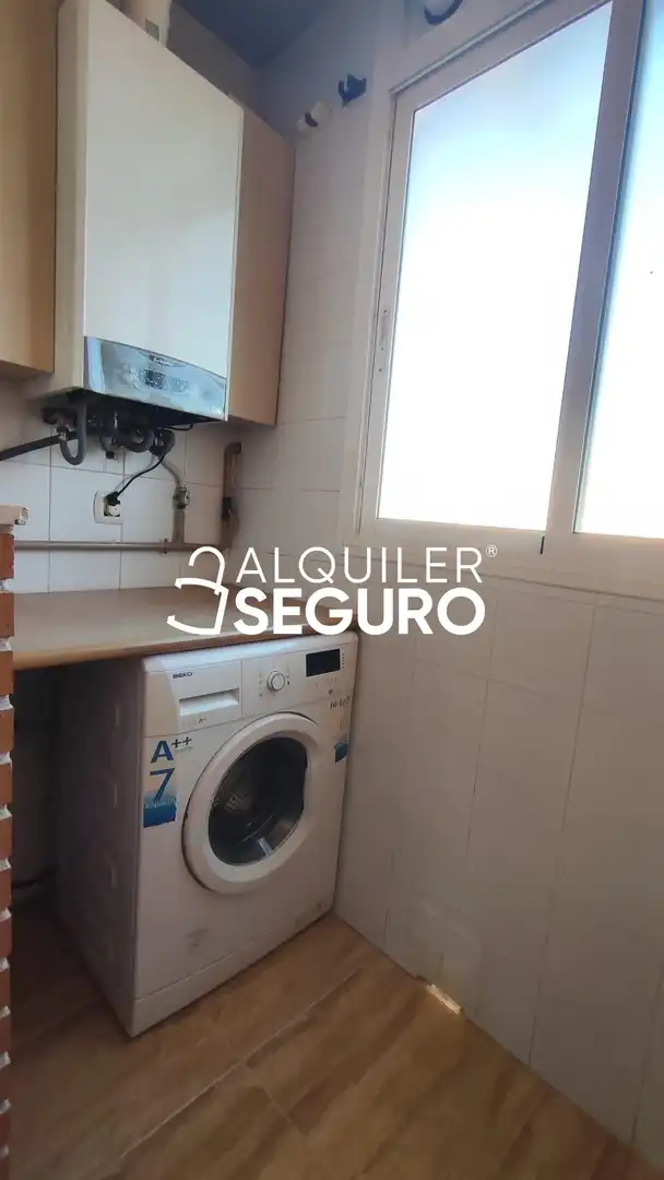 Cuina de Pis de lloguer en Torrent amb Aire condicionat, Calefacció i Traster