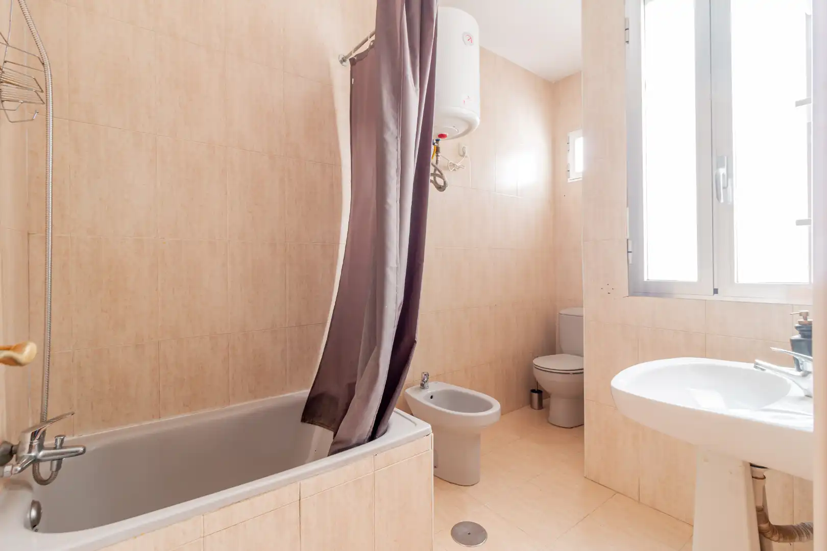Baño de Piso en venta en Madrid con Horno y Lavadora
