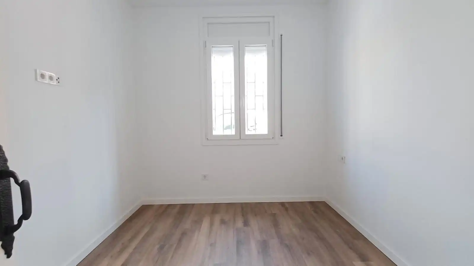 Habitación de Piso en venta en Sabadell con Aire acondicionado, Calefacción y Terraza