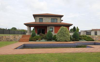 Vista exterior de Casa o xalet en venda en Gijón  amb Terrassa i Piscina