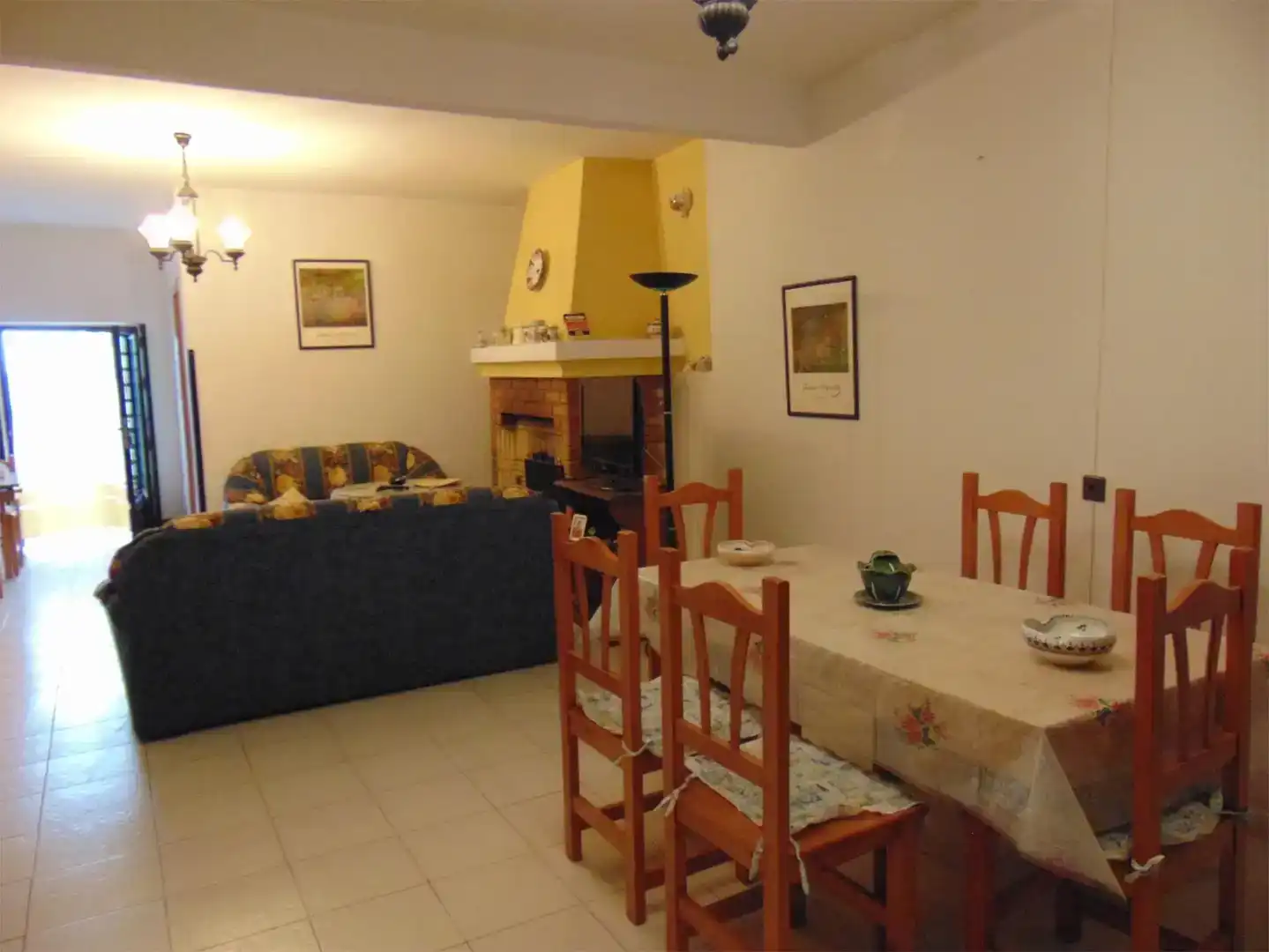 Comedor de Casa o chalet en venta en Aldeanueva de Barbarroya con Aire acondicionado, Parquet y Trastero