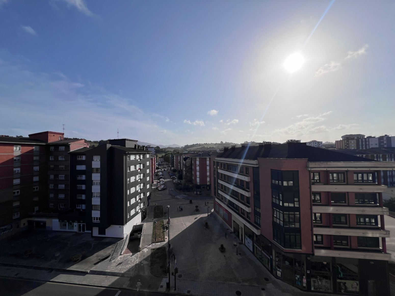 Vista exterior de Pis en venda en Avilés amb Calefacció, Parquet i Terrassa