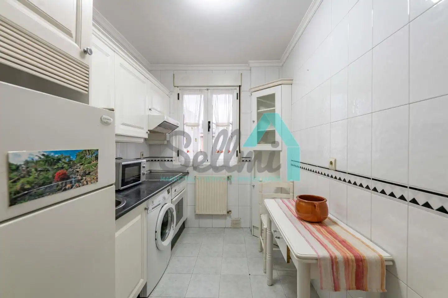 Küche von Wohnung zur Miete in Oviedo  mit Heizung, Parkett und Möbliert