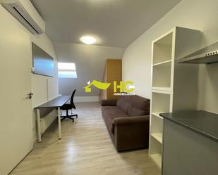 Study to rent in Villaviciosa de Odón  with Air Conditioner