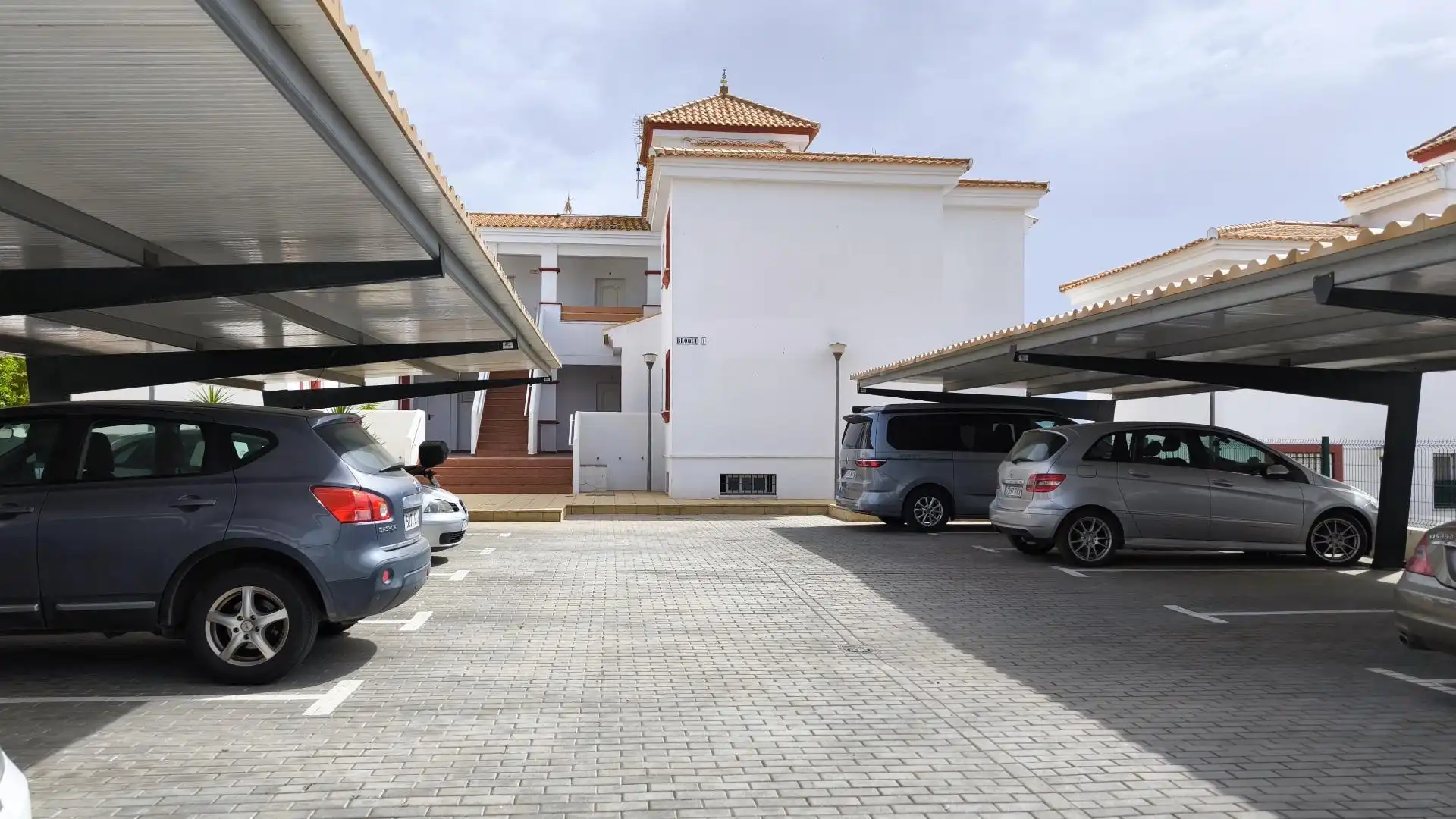 Parking de Apartamento en venta en Ayamonte con Terraza, Amueblado y Piscina comunitaria