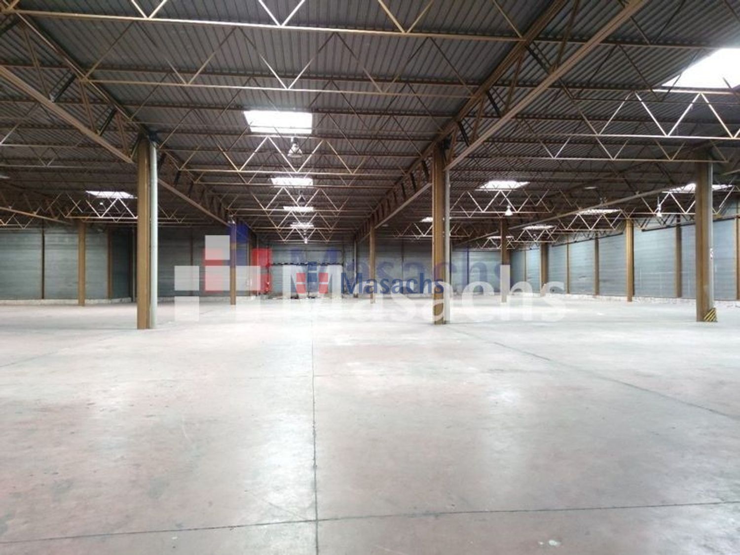 Nau industrial en venda en Girona Capital