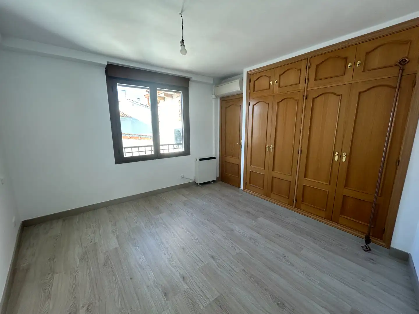 Habitación de Casa o chalet de alquiler en Corpa con Aire acondicionado, Calefacción y Trastero
