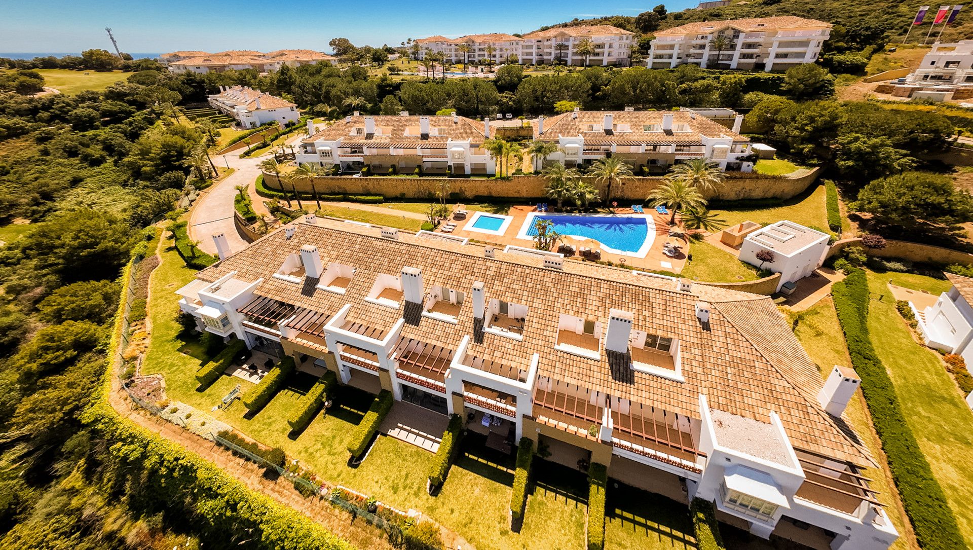 Exterior view of Single-family semi-detached for sale in Mijas  with Air Conditioner, Private garden and Terrace