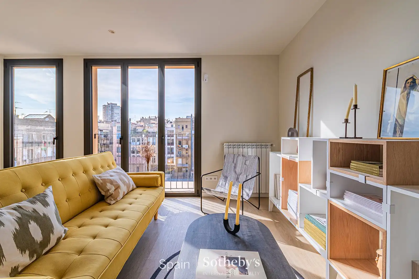 Duplex con ascensore in vendita a Gran Via de les Corts Catalanes
