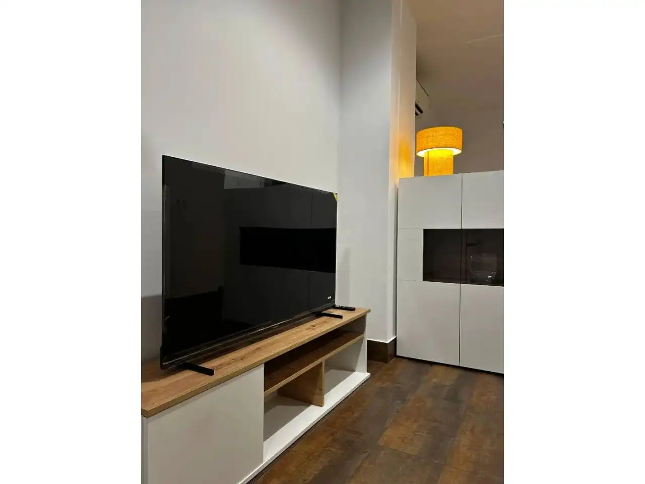 Living room of Study for sale in L'Hospitalet de Llobregat  with Air Conditioner, Heating and Parquet flooring