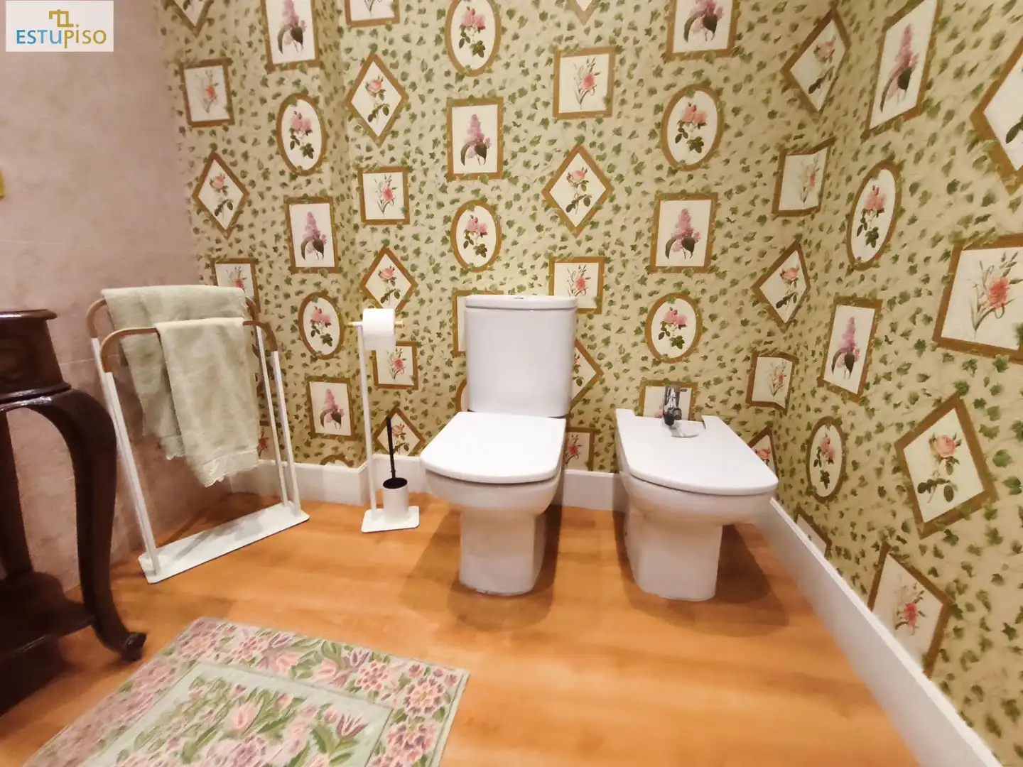 Baño de Piso en venta en Vitoria - Gasteiz con Calefacción, Parquet y Terraza