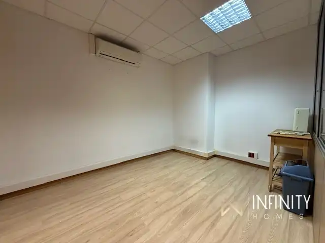Oficina de alquiler en Txorierriko Hiribidea, Derio