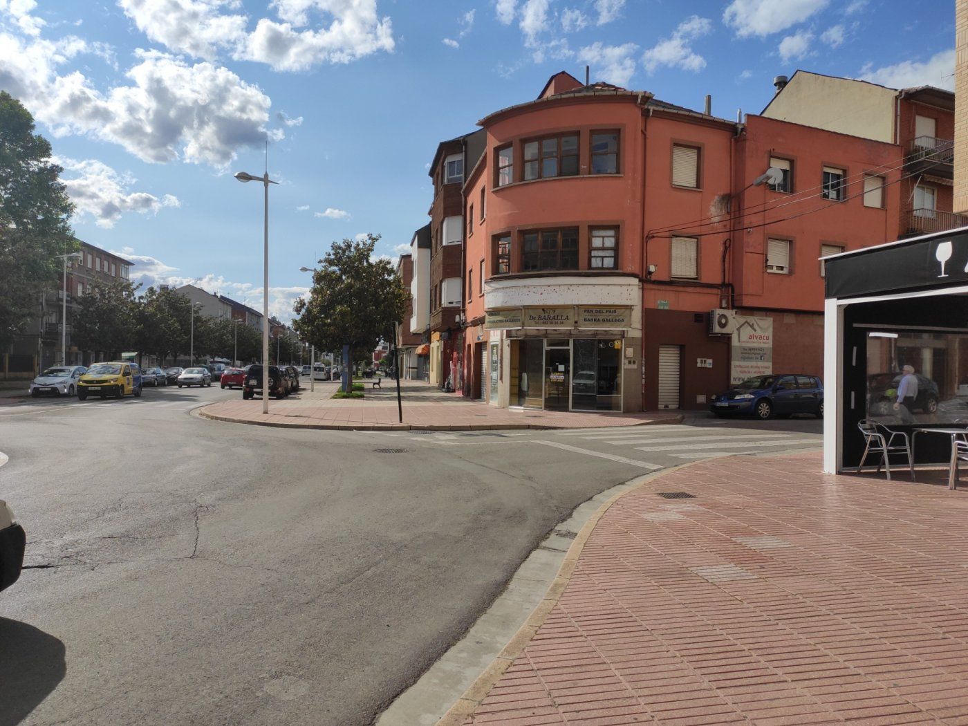 Vista exterior de Local de lloguer en Ponferrada