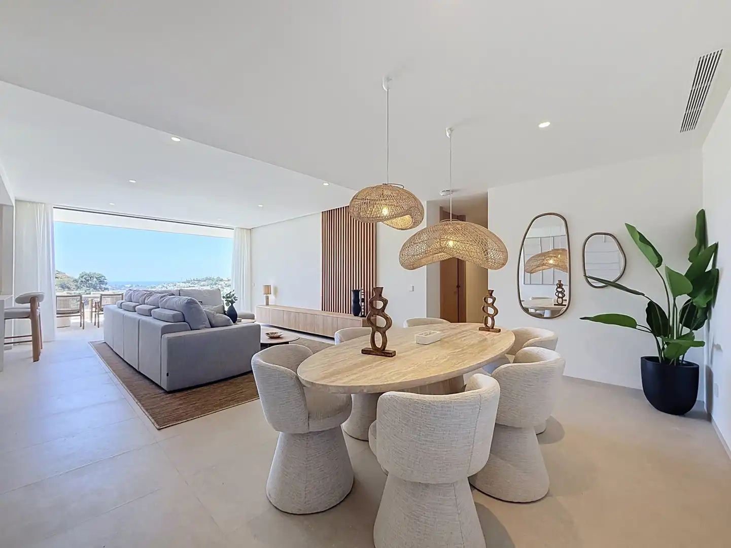 Dining room of Apartments for sale in Benahavís  with Air Conditioner, Terrace and Storage room