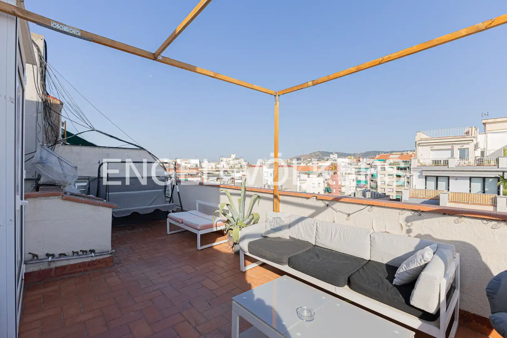 Terraza de Ático de alquiler en  Barcelona Capital con Aire acondicionado, Calefacción y Parquet