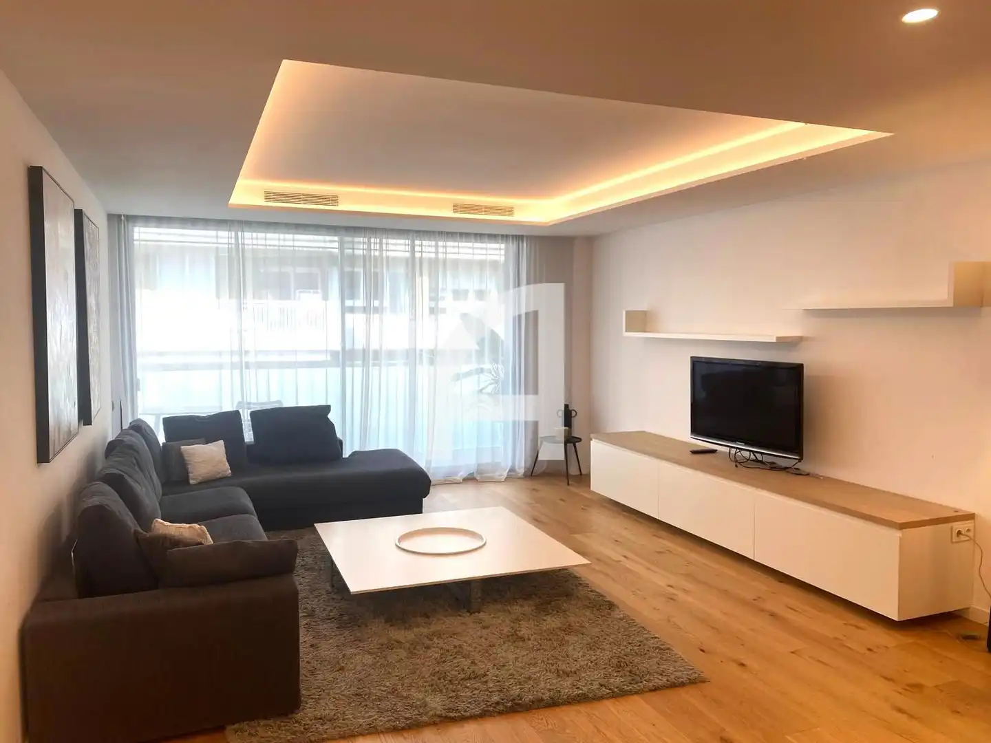 Piso de alquiler en Joan Maragall, Eixample Nord