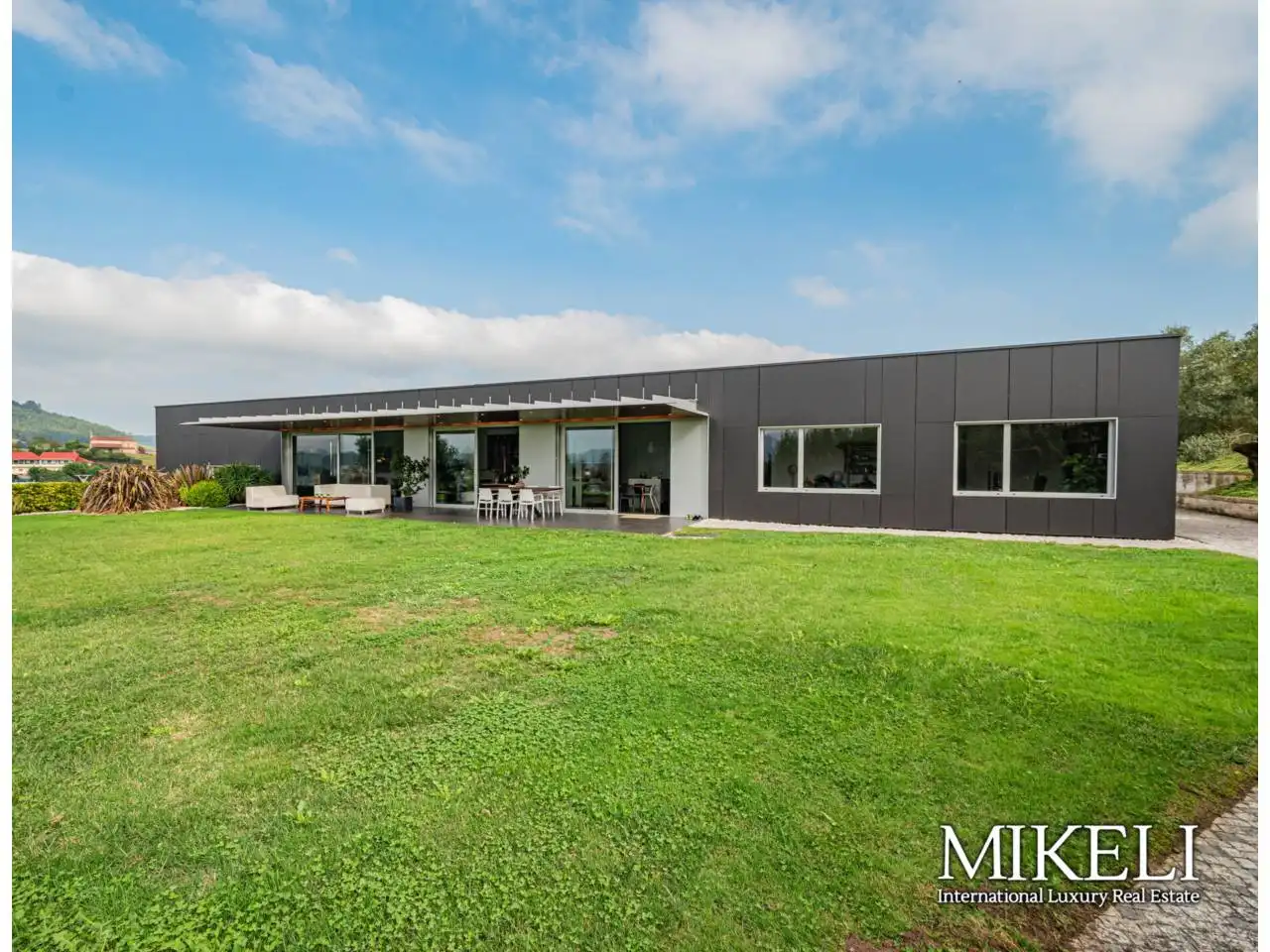 Vista exterior de Casa o chalet en venta en Yátova, Valencia