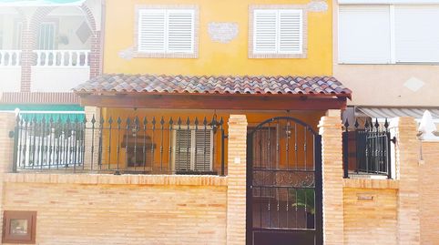 Foto 2 de Casa adosada en venta en Calle Maestro Quino, Playa de los Náufragos, Torrevieja