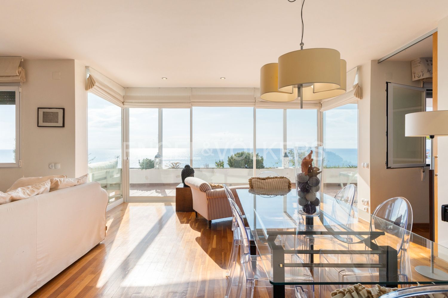 Sala d'estar de Casa o xalet en venda en Peñíscola / Peníscola amb Aire condicionat, Calefacció i Jardí privat