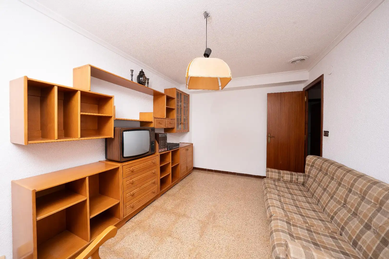 Sala d'estar de Casa o xalet en venda en Elche / Elx amb Jardí privat, Terrassa i Piscina