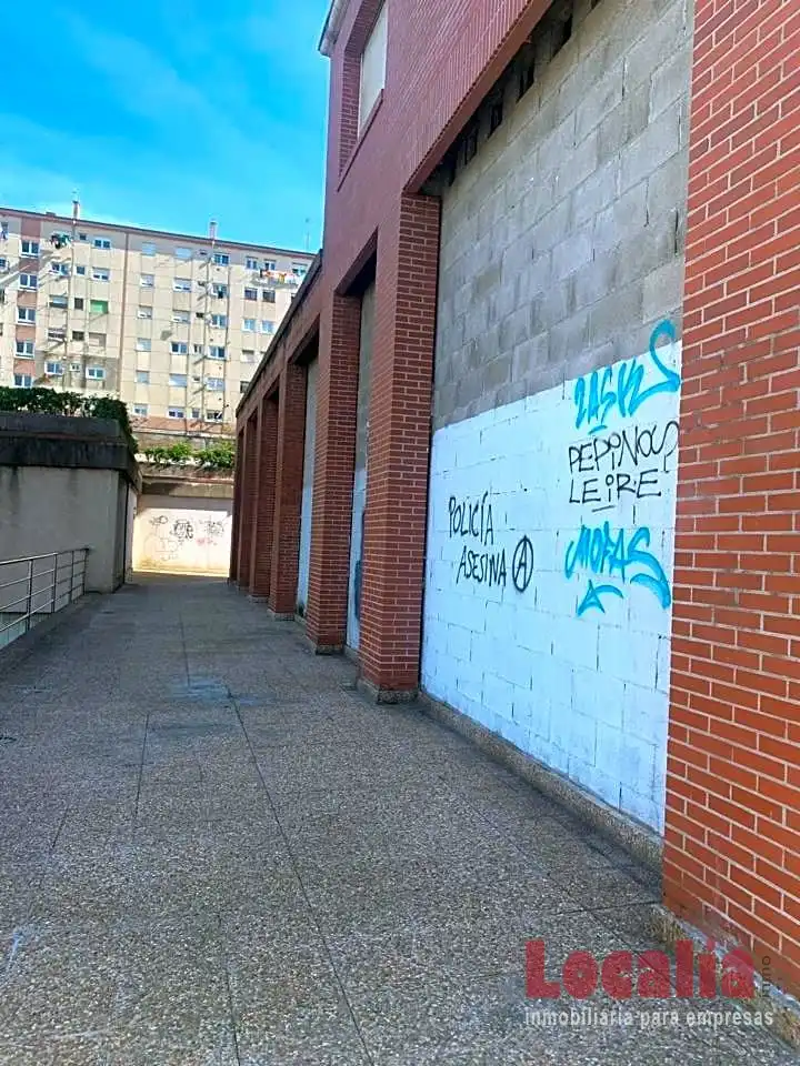 Local comercial en venta en De Los Castros, imagen 3