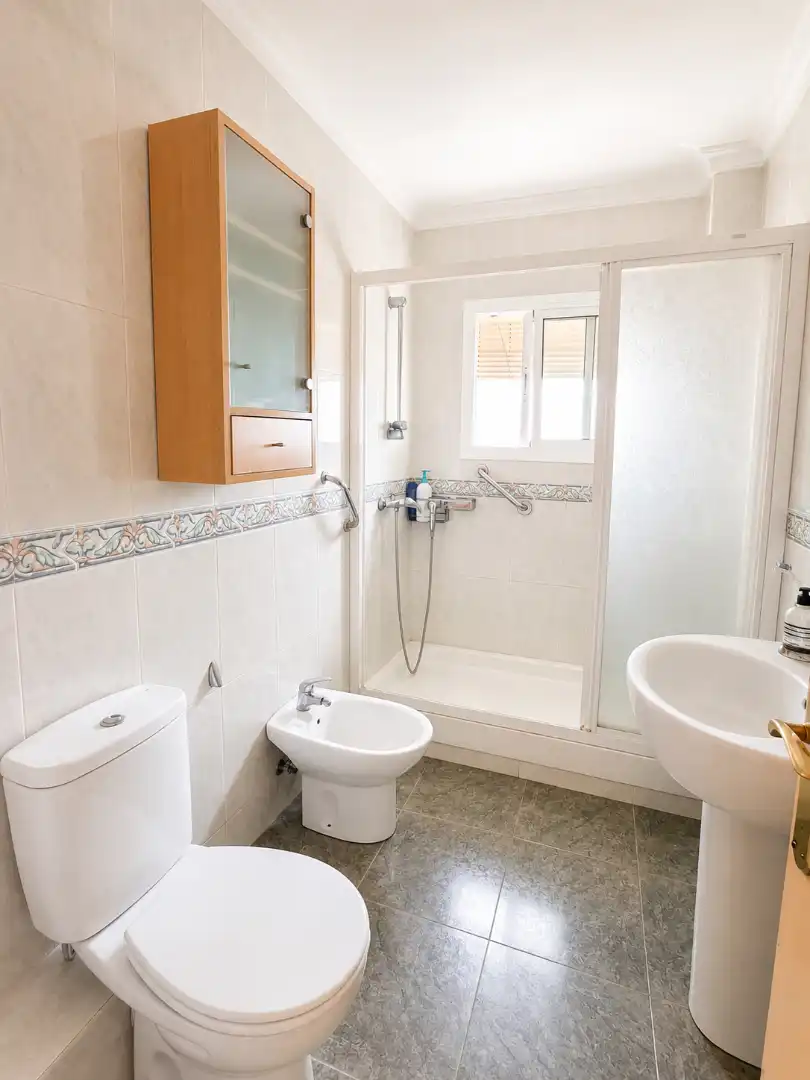 Badezimmer von Wohnung zum Verkauf in Vélez-Málaga mit Terrasse und Möbliert