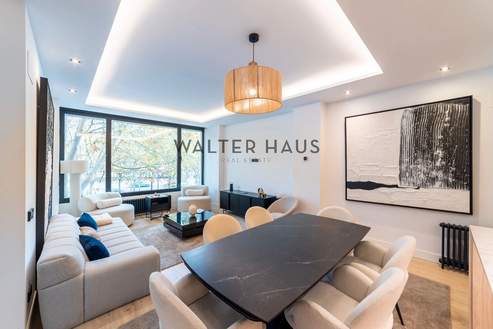 Living room of Flat for sale in  Madrid Capital  with Air Conditioner, Heating and Furnished