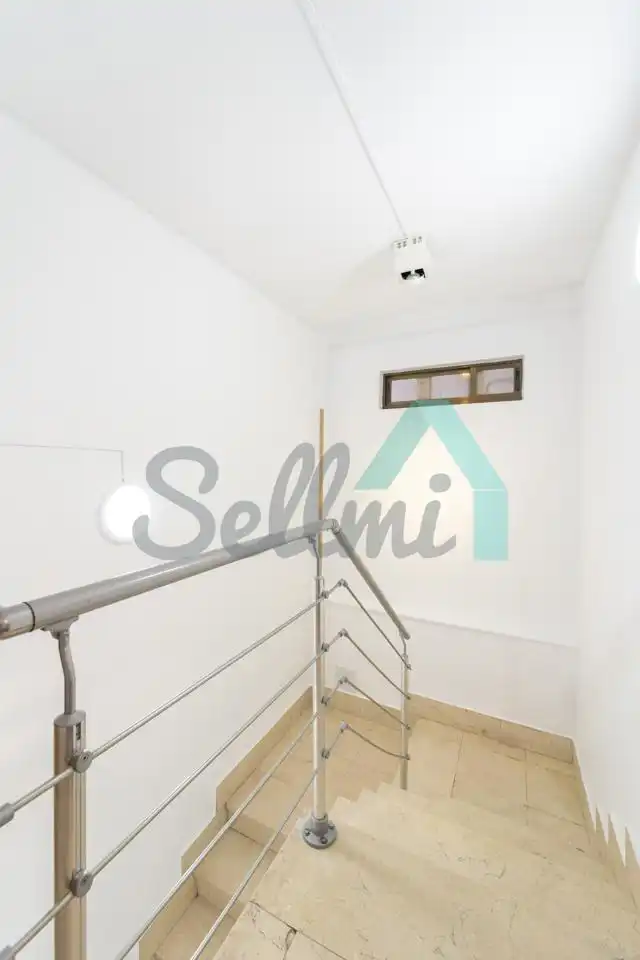 Local comercial de lloguer a Manuel Pedregal, imagen 63