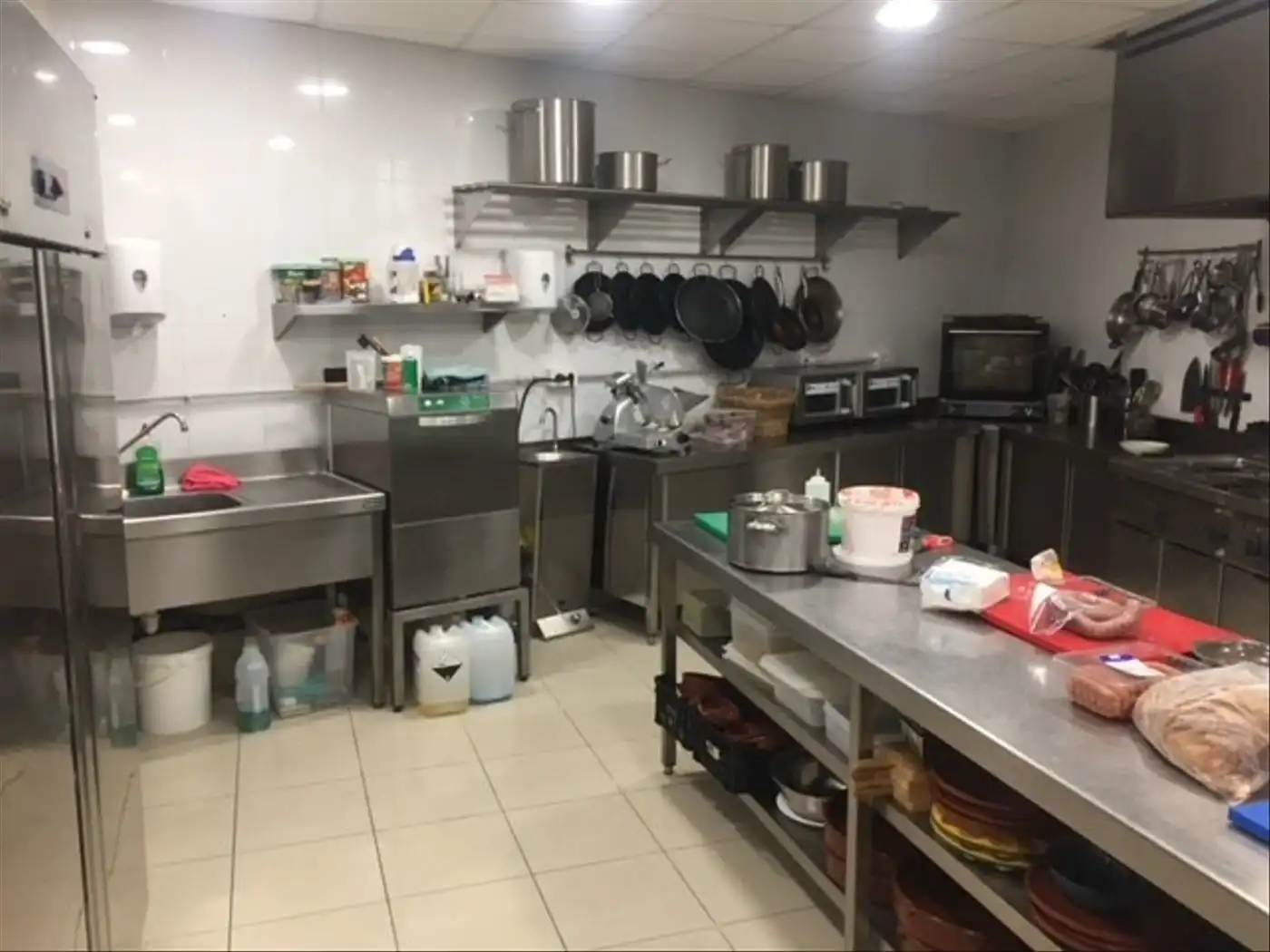 Cocina de Local en traspaso en Manresa con Aire acondicionado, Calefacción y Amueblado