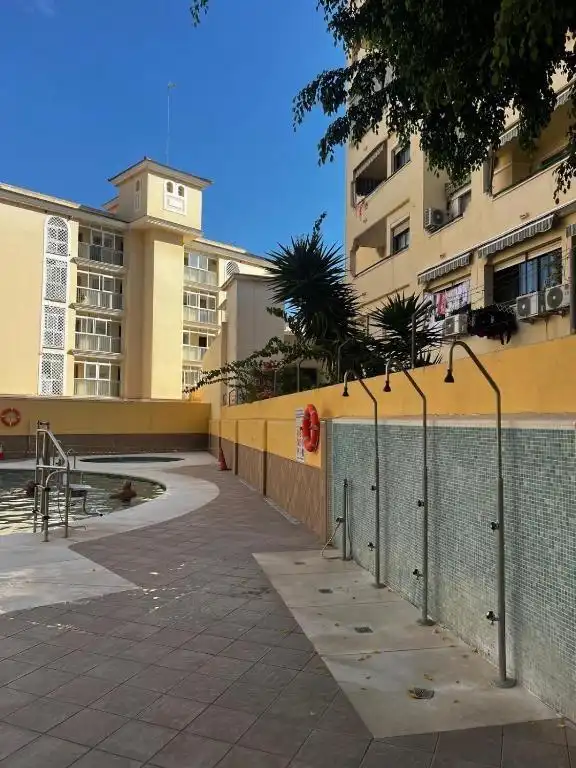 Vista exterior de Estudio en venta en Torremolinos con Aire acondicionado, Calefacción y Amueblado