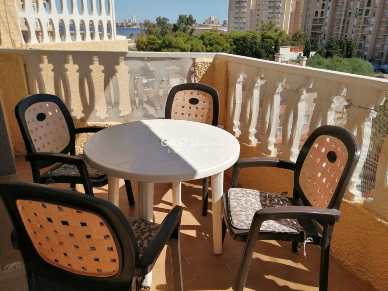 Terraza de Piso de alquiler en Cartagena con Amueblado y Balcón