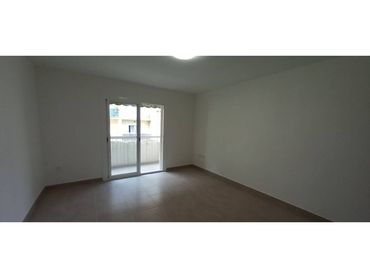 Flat with balcony for sale in Plaza Llobregat