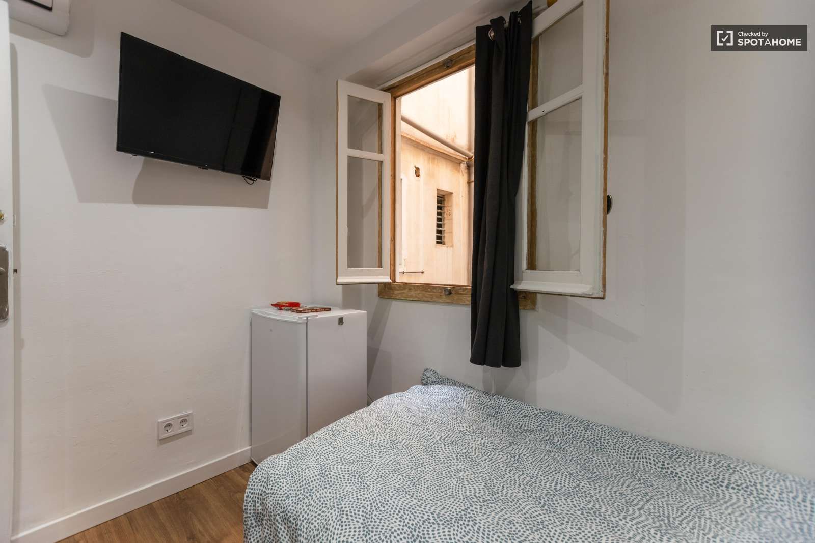 Flat to share in Juzgados