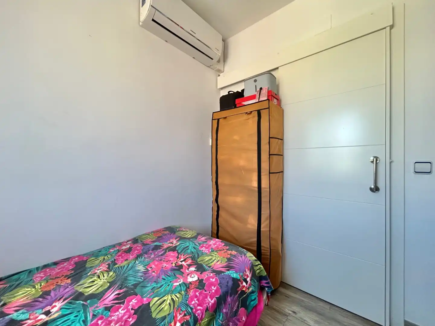 Schlafzimmer von Einfamilien-Reihenhaus zum Verkauf in Málaga mit Klimaanlage, Terrasse und Abstellraum