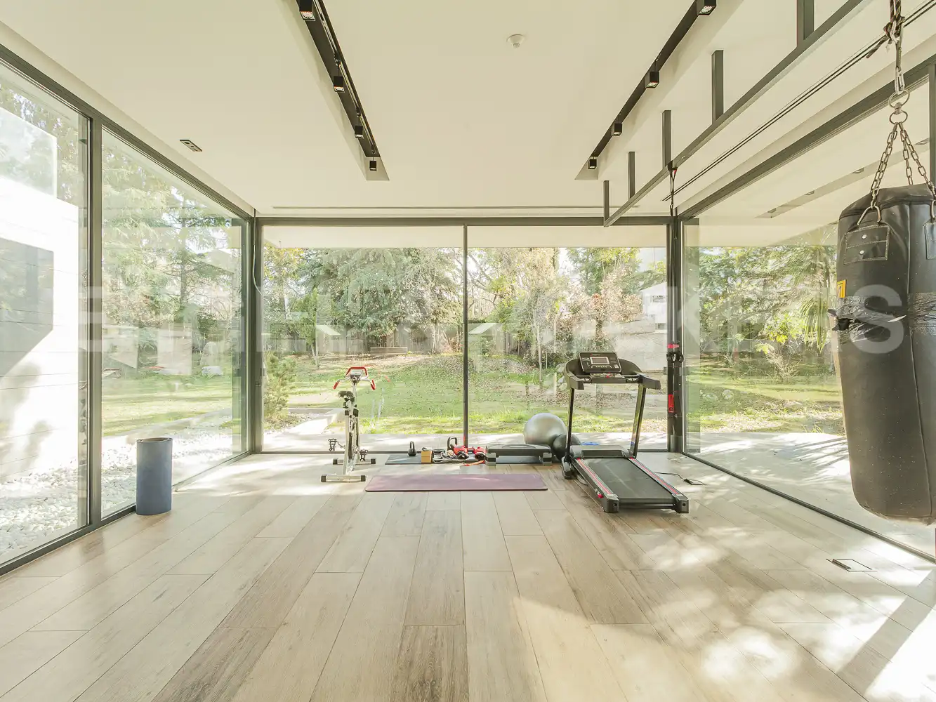 Sala d'estar de Casa o xalet de lloguer en Sant Cugat del Vallès amb Aire condicionat, Calefacció i Jardí privat