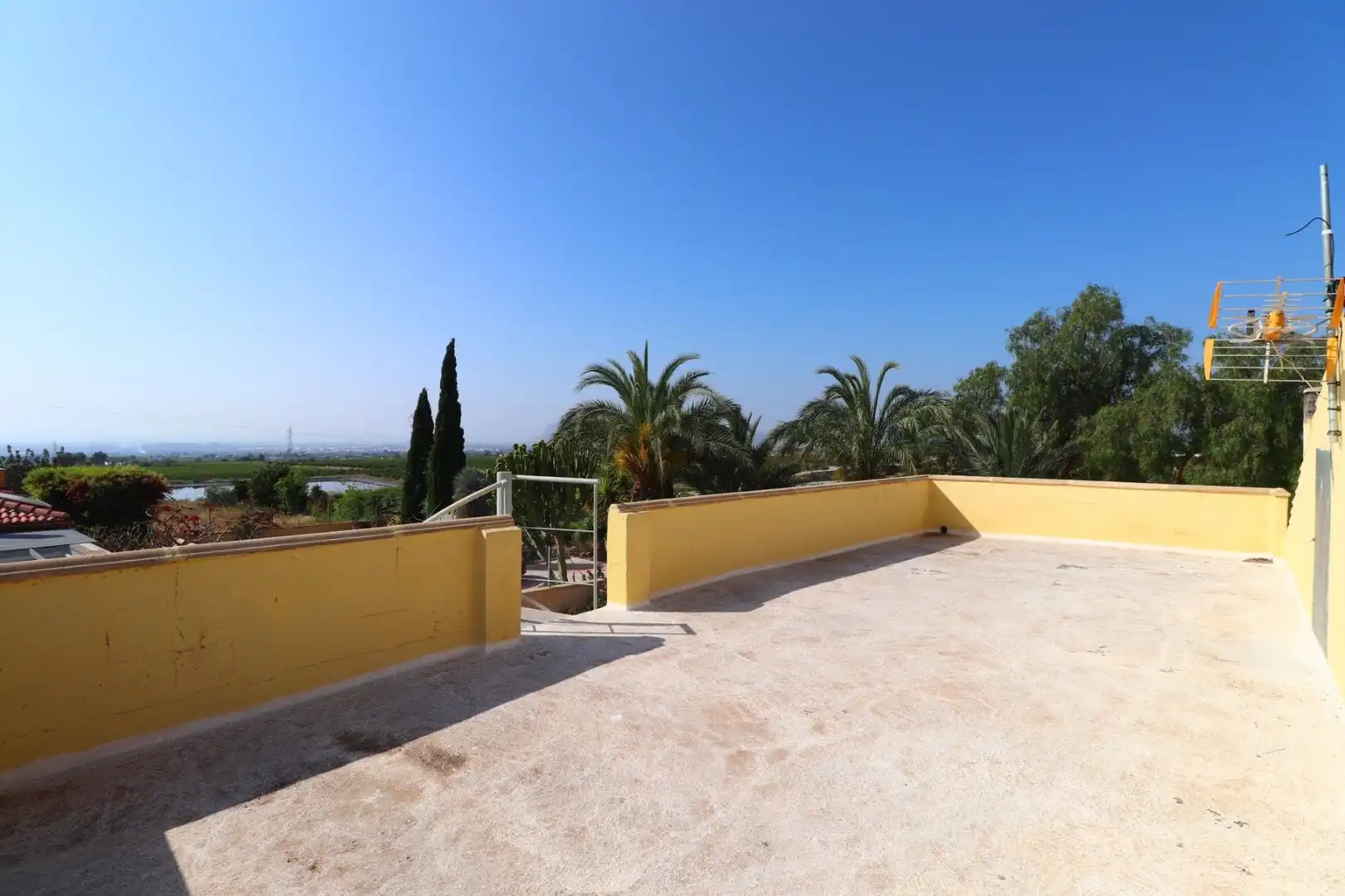 Terrace of Houses for sale in Albatera  with Community pool