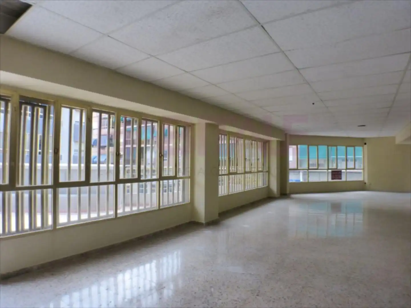 Büro mit Aufzug zum Verkauf in Florida - Ciudad de Asís, imagen 4