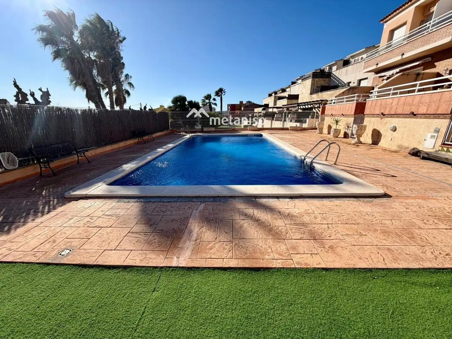 Piscina de Casa adosada en venda en Sant Jaume dels Domenys amb Terrassa, Piscina i Piscina comunitària