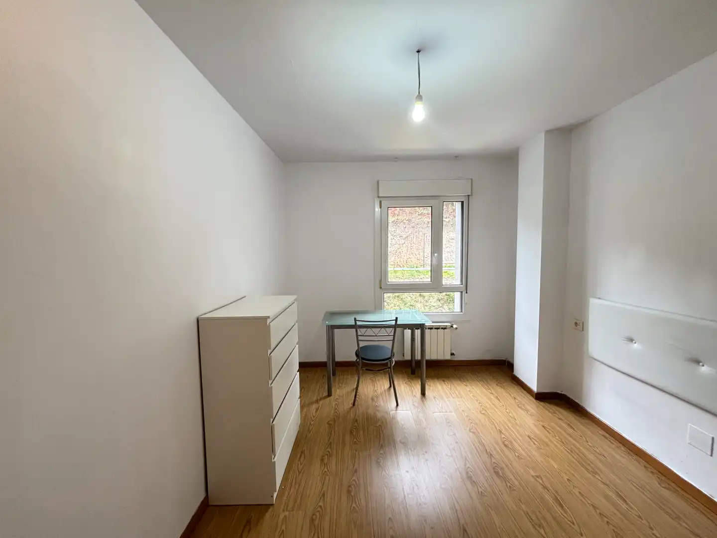 Habitación de Apartamento en venta en Ames con Calefacción, Trastero y Amueblado