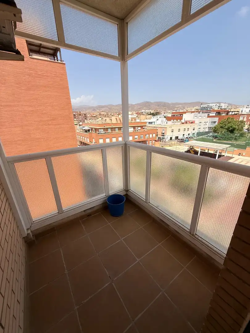 Terrassa de Pis per a compartir en Almería